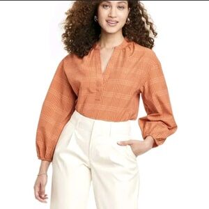 NWOT peasant balloon sleeve